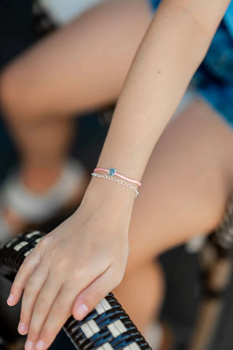 Cica Baby Fehér Arany 14K Fonalas Karkötő