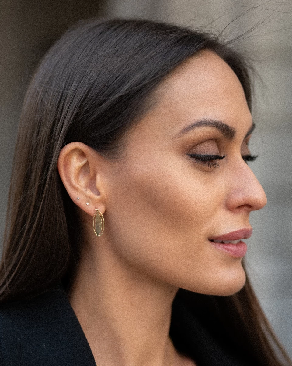 Toll Ovális Keretben Sárga Arany 14K Fülbevaló