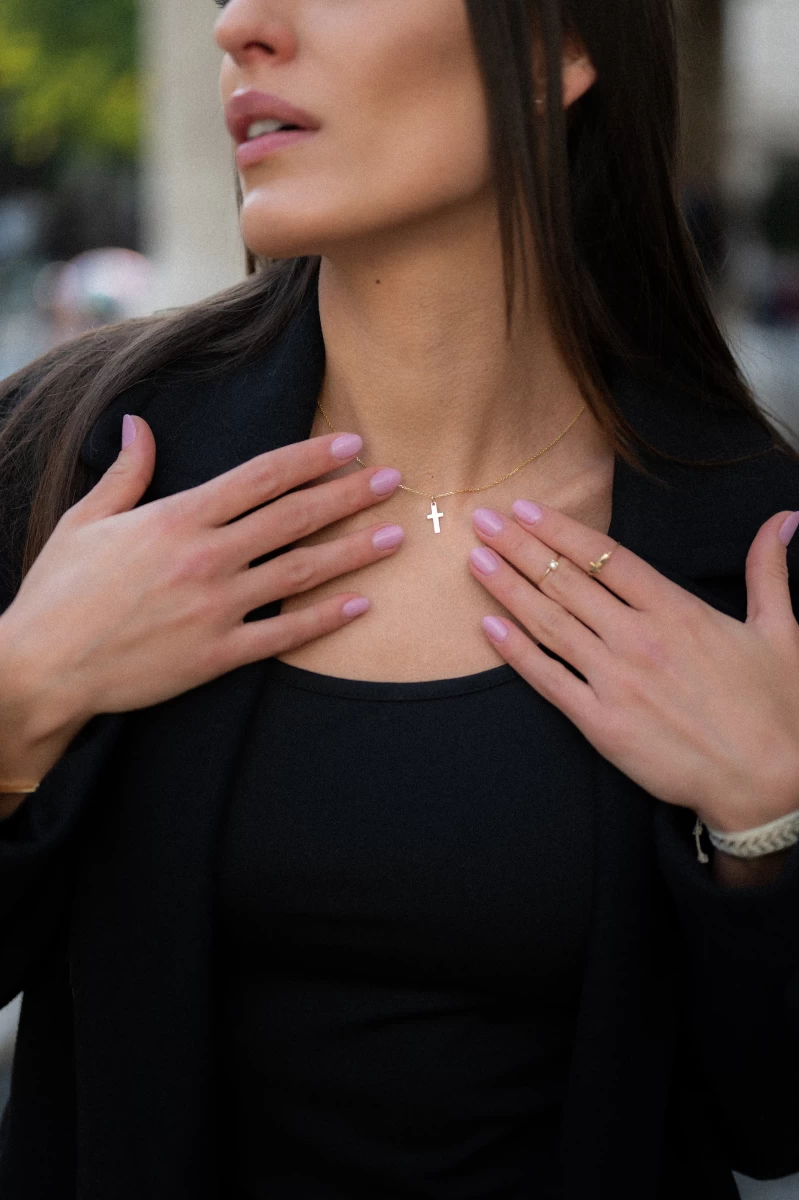 Nagy Lógós Kereszt Vörös Arany Nyaklánc