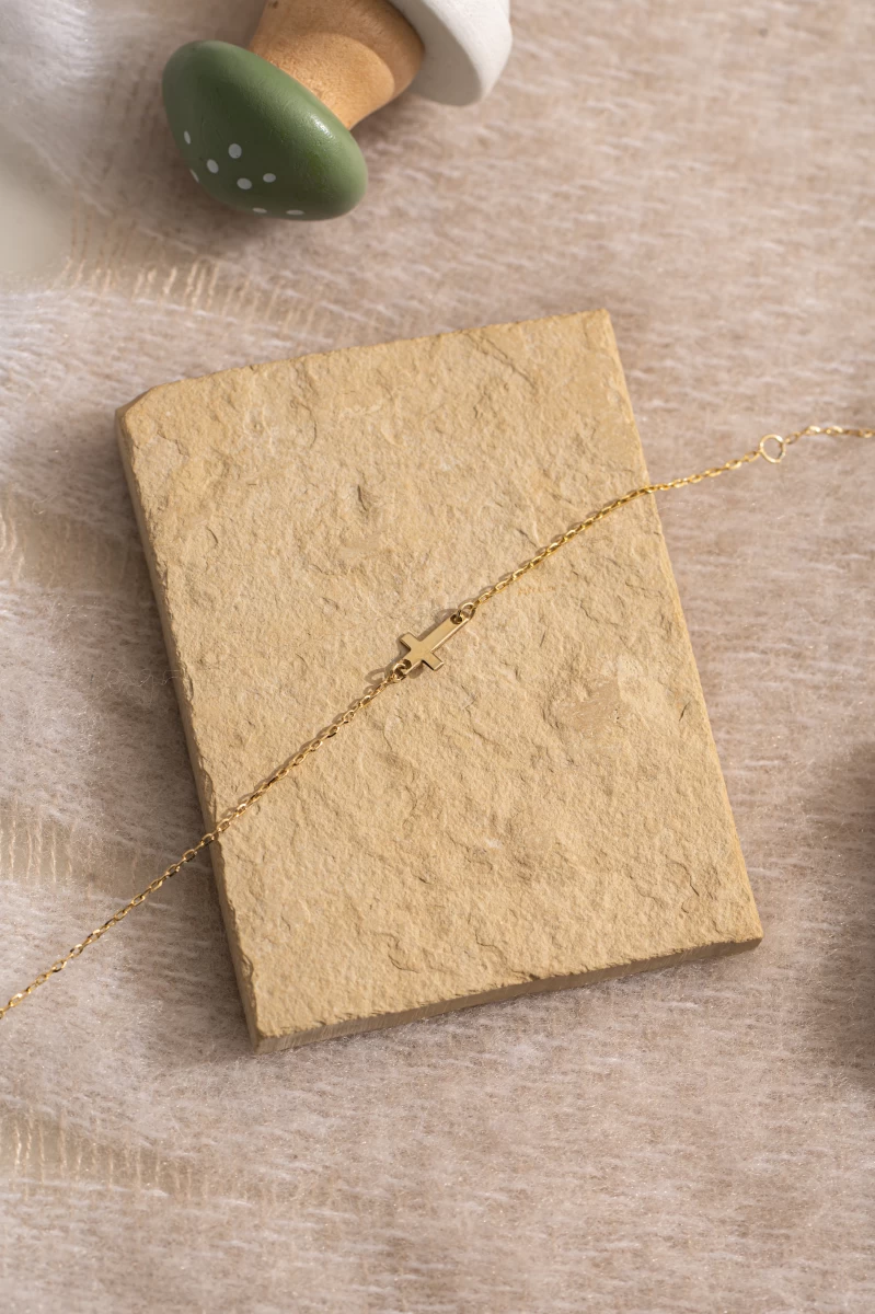 Vastag Kereszt Arany Karkötő