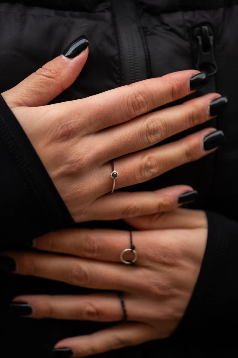 Fekete Brill Köves Button Fehér Arany 14K Gyűrű