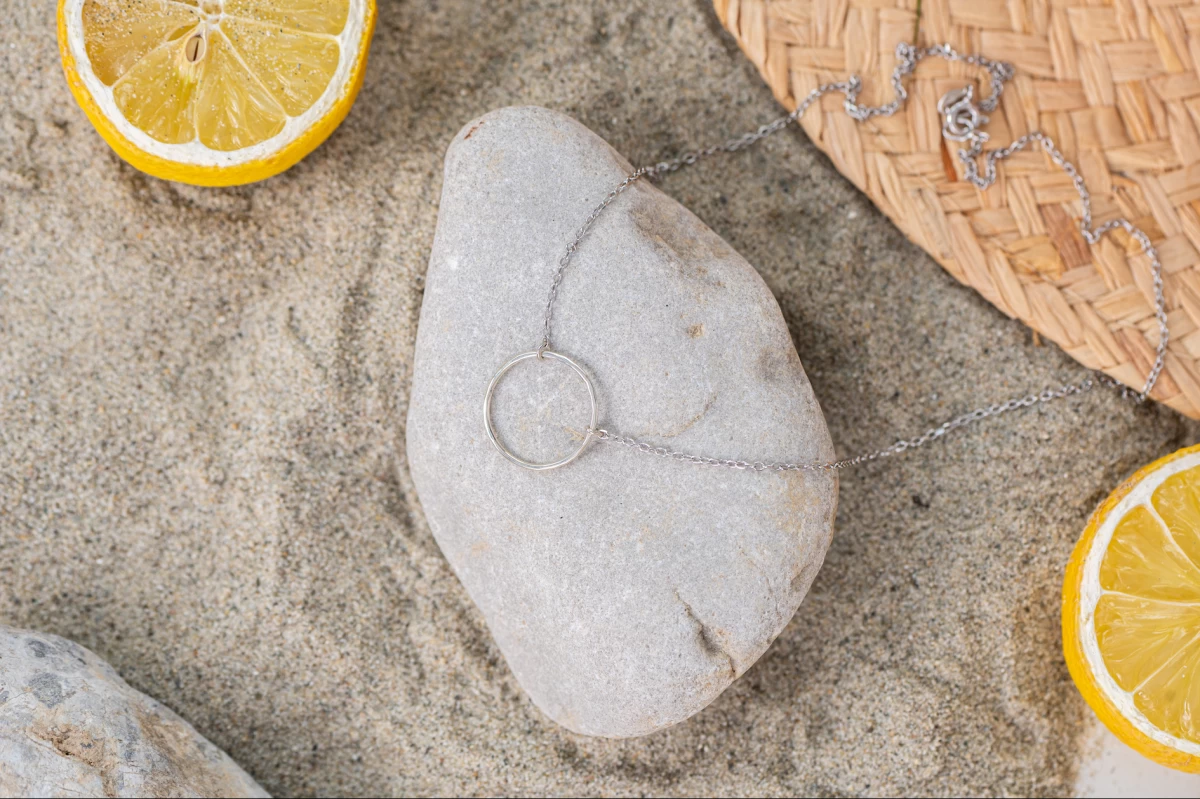 Kontúr Kör Vörös Arany Nyaklánc