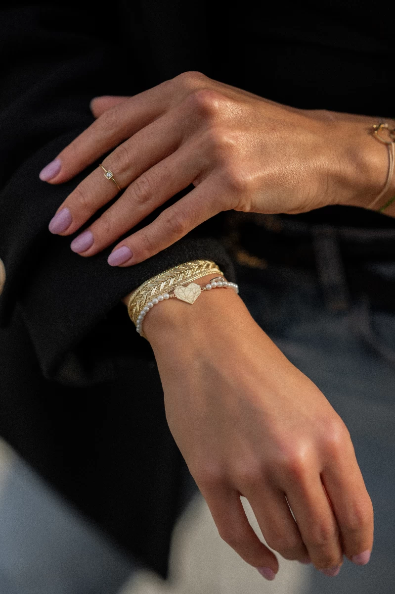 1 Cirkónia Féldrágaköves Arany Gyűrű