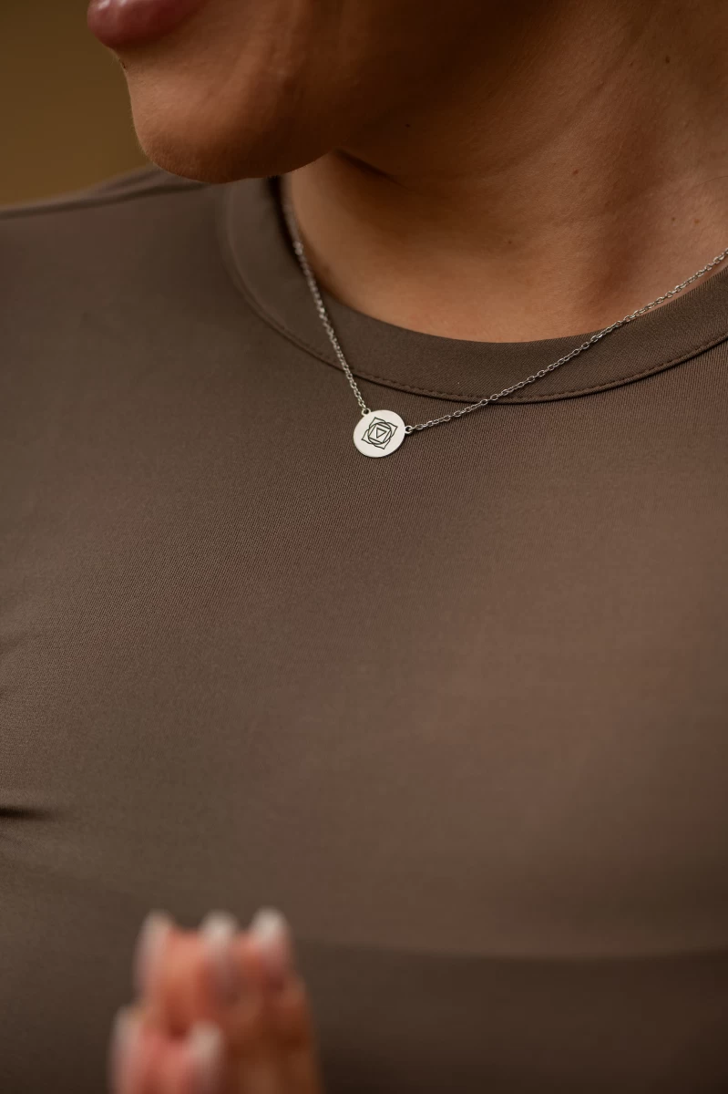 Gyökér Csakra Fehér Arany 14K Nyaklánc