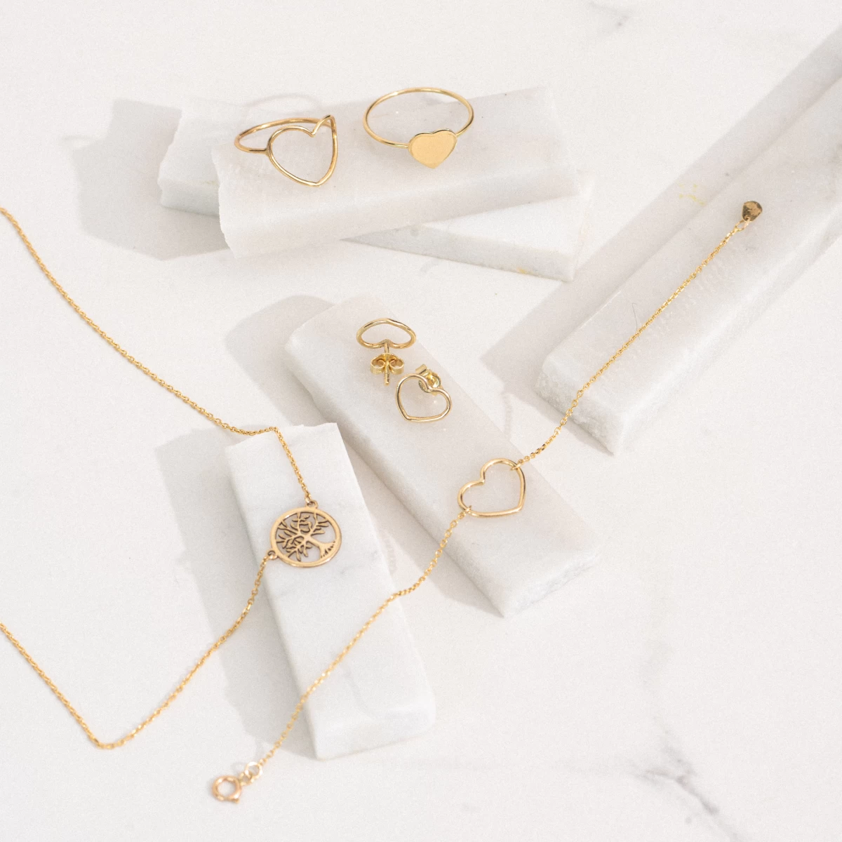 Kontúr Szív Vörös Arany Karkötő