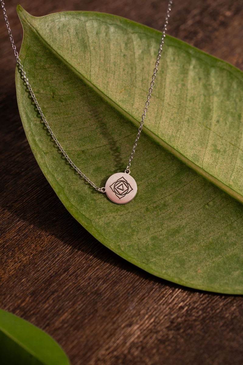 Gyökér Csakra Ezüst 925 Nyaklánc