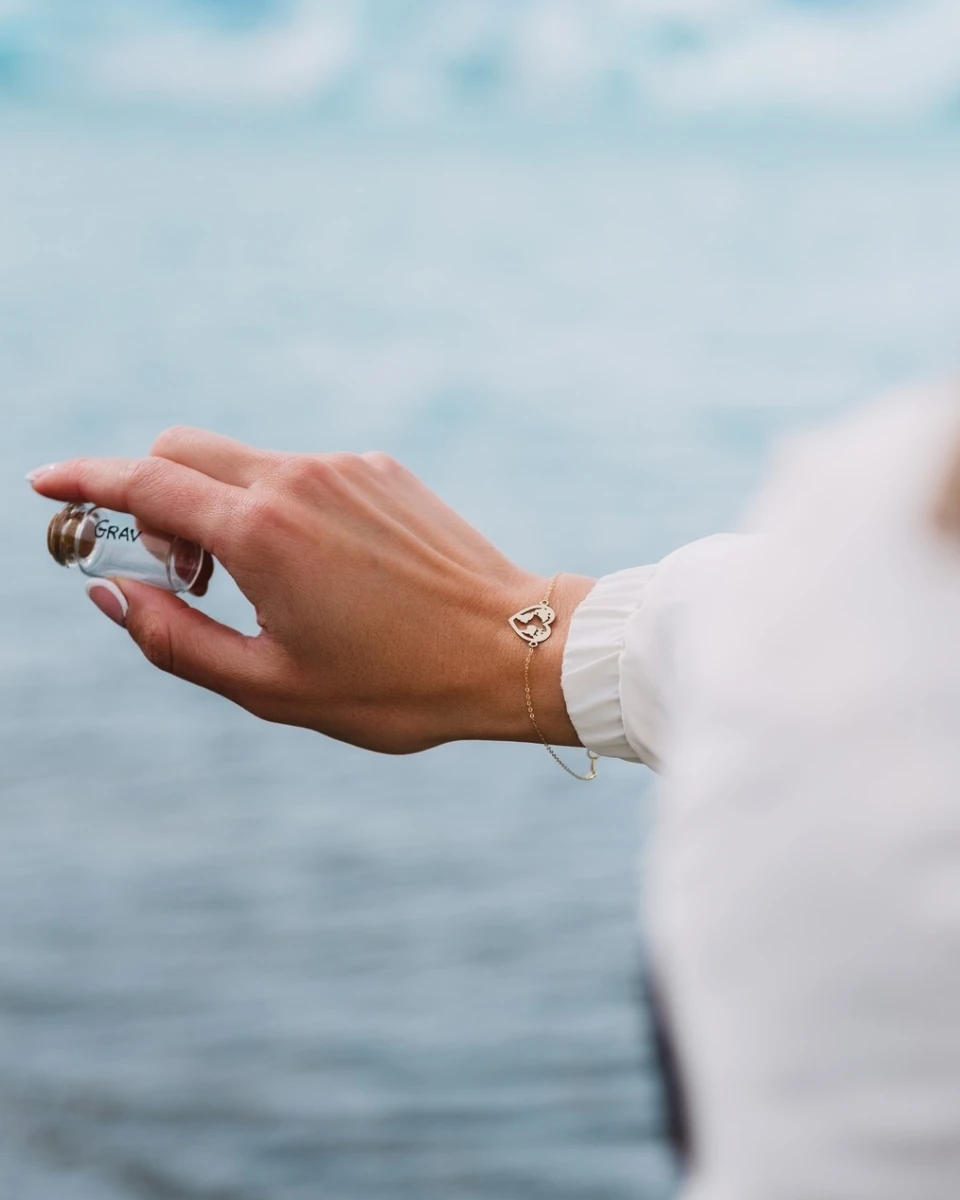 Szívben Földgömb Arany Karkötő