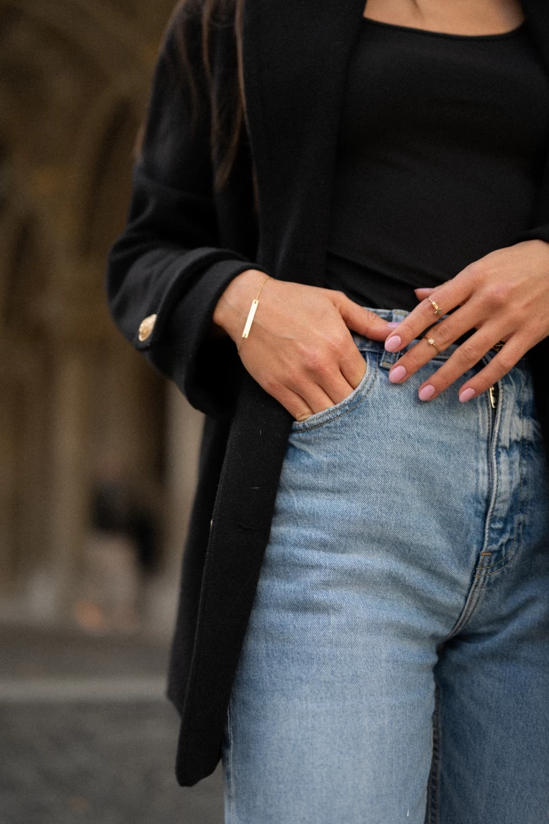 1 Cirkónia Féldrágaköves Arany Gyűrű